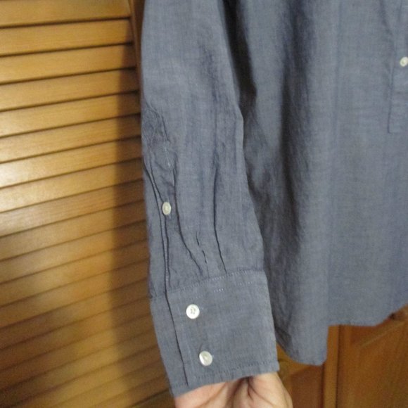 J. Crew top half button down chambray soft cotton top like new size L - Picture 5 of 8